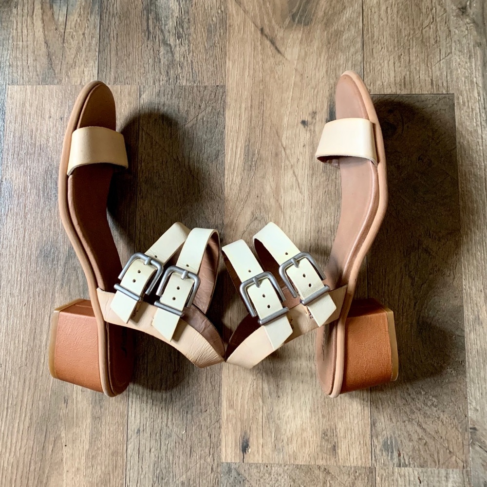 Lucky Brand  Leyna Ankle Strap Sandals Size 9M - Picture 5 of 6